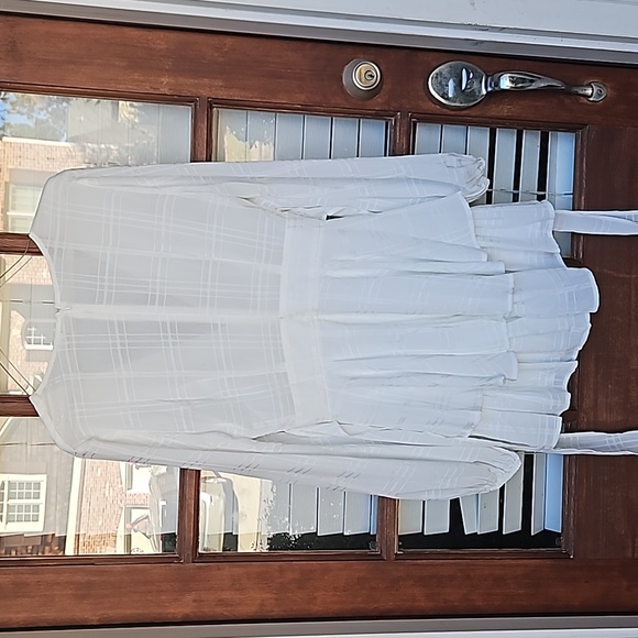 Selfie Leslie Maddox Fit and Flare Long Sleeve Romper - Picture 8 of 8